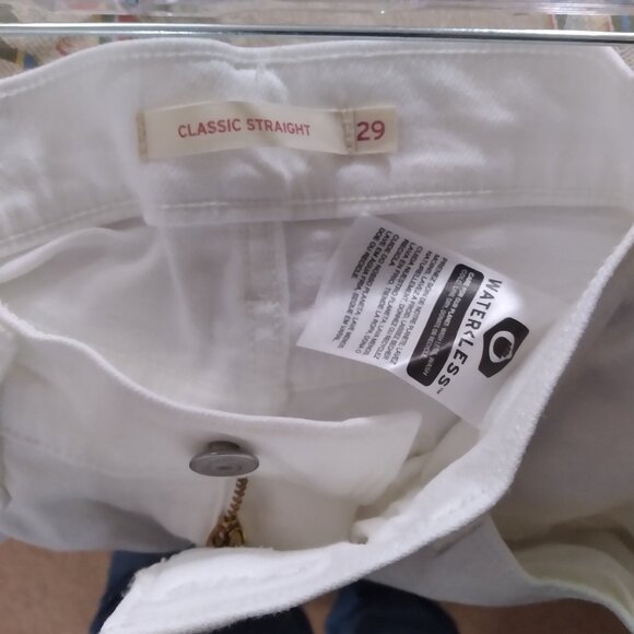 Levi Strauss & Co. Size 8 ( 29) classic straight white jeans , W29, Length 30 - Picture 2 of 5